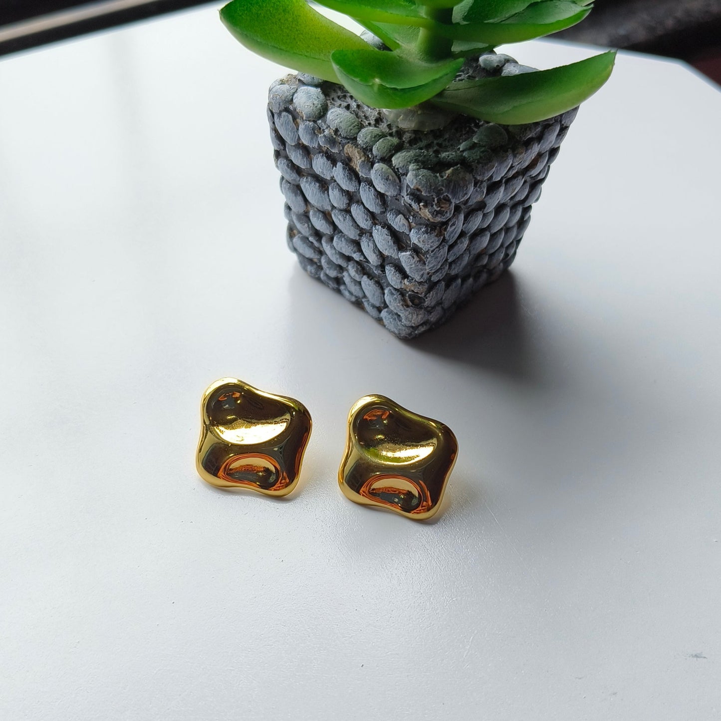 Aove Earrings